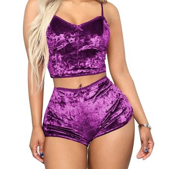 Set pijama sexy din catifea, maiou si pantaloni scurti mov